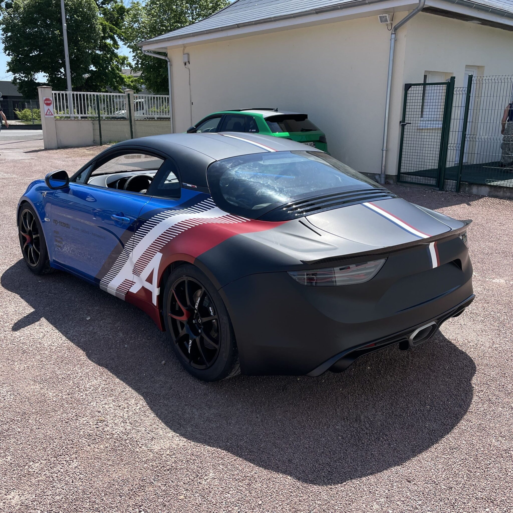 pose covering gien intégral Alpine